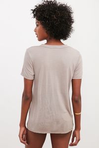 38678470_004_f.jpg