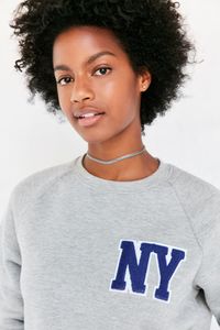 39776984_004_h.jpg
