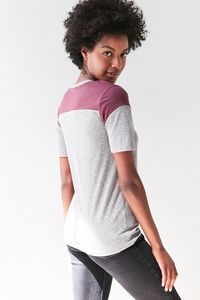 40001687_060_f.jpg
