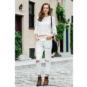 Caro Japan Vogue.jpg