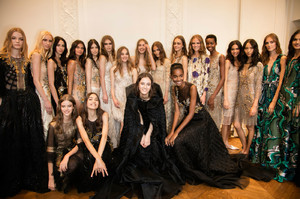 Alberta+Ferretti+Limited+Edition+Fall+2016+Backstage+9IfdwySZTjnx.jpg