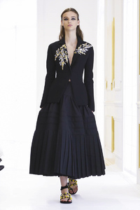 DIOR 8.jpg