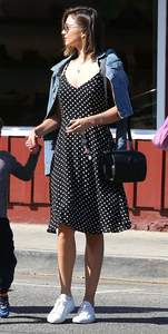 Miranda Kerr stuns shoppers in Brentwood July 14-2016 024.jpg