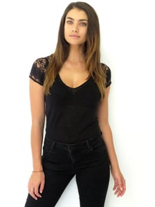 00_THEHIVE_MODELS_LAUREN MELLOR_POLAROIDS.jpg