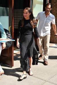 Alicia-Vikander--Greets-Her-Fans-in-Manhattan--03.jpg