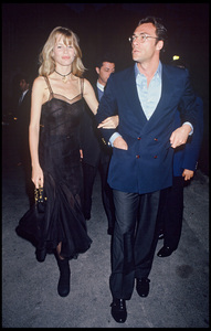 CLAUDIA-SCHIFFER-au-festival-de-Cannes-en-1993.jpg