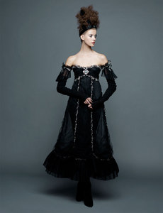 Press-Kit-8.jpg.fashionImg.hi.jpg