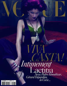 VogueParisLaetitiaCasta01.jpg