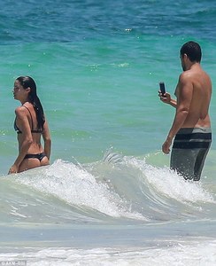 candid115.jpg
