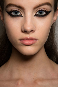 dior-hc-bks-rf16-1124.jpg