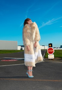 full_MF_FUR_09-030-02.jpg