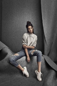kendall-kylie-jenner-pacsun-6-compressed.jpg