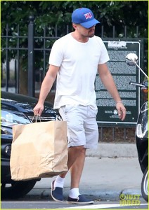 leonardo-dicaprio-will-not-pursue-movie-about-poet-rumi-01.jpg