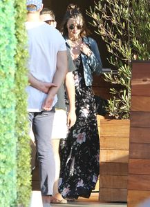 miranda-kerr-at-soho-house-in-malibu_6.jpg