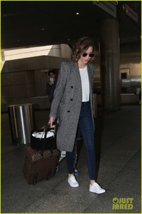 miranda-kerr-evan-spiegel-lax-fourth-july-15.jpg