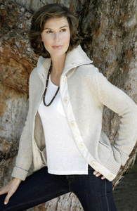 models_card_right_hires-1108776-1A4Q3066ret.jpg