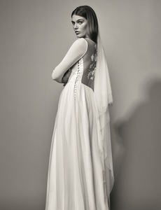 robe-iris-elise-hameau-chez-maria-luisa-mariage-en-exclu-au-printemps.jpg