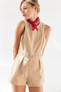 39976410_025_h.jpg