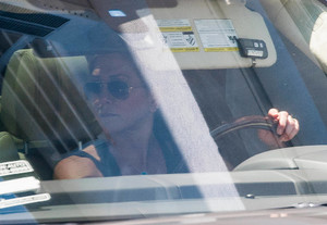 Jennifer+Aniston+Jennifer+Aniston+Rides+Range+PMR-1oQa6Bbx.jpg