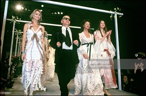 Claudia Schiffer, Karl Lagerfeld and Linda Evangelista - ready to wear fashion show spring summer 1993 collection in Paris.jpg