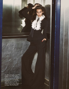Vogue_Paris_-_Septembre_2016_Page_279_Image_0001 (1).jpg