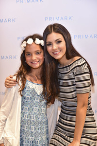 Victoria+Justice+Victoria+Justice+Celebrates+x_nRmYPiRpXx.jpg