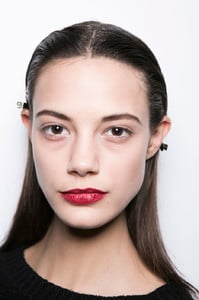 Cushnie+et+Ochs+Fall+2016+Backstage+IUwsDGlR9Xqx.jpg