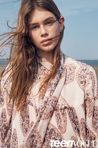 kaia-gerber-05.jpg