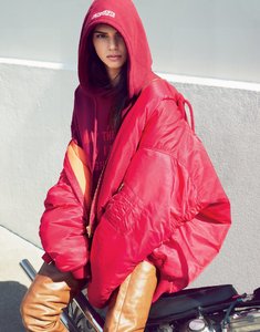 kendall-jenner-2016-september-cover-vogue-08.jpg