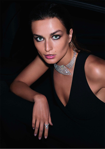 messika-ad-andreea-diaconu-16-17-8.jpg