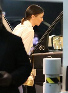 miranda-kerr-at-soho-house-in-malibu-08-25-2016_1.jpg