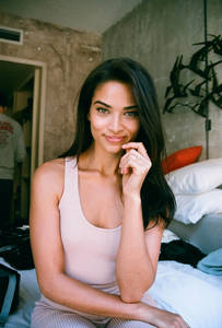 shanina-shaik-ready-4-galore-mag.jpg