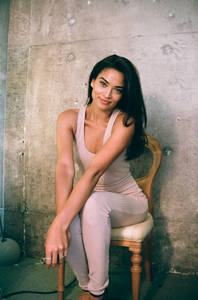 shanina-shaik-ready-7-galore-mag.jpg