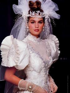 to-sleeve-or-not-to-sleeve-why-you-should-wear-a-wedding-gown-223023.jpg