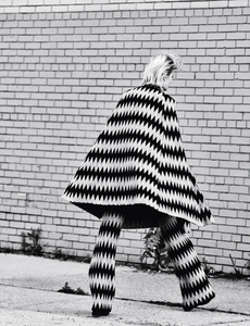19-Another-Magazine-Fall-Winter-2016-Veronika-Vilim-by-Craig-McDean-in-Missoni.jpg