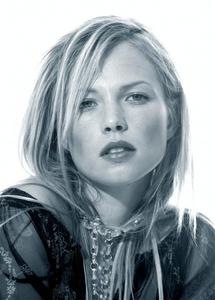 21_558x800.jpg