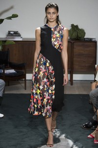 Sara+Sampaio+Jimmy+Choo+20th+Anniversary+Event+30XIeuIDysBl.jpg