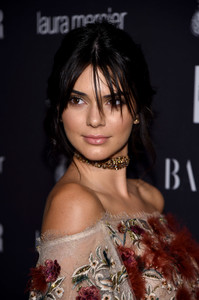 Kendall+Jenner+Harper+Bazaar+Celebrates+ICONS+T1oT2lSBfnsx.jpg