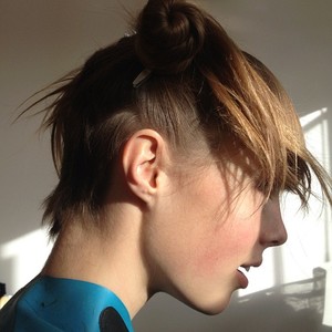 Cutting Edie's hair - 24 nov12.jpg