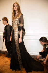 Alberta+Ferretti+Limited+Edition+Fall+2016+Backstage+ynaoeA1KRZ_x.jpg