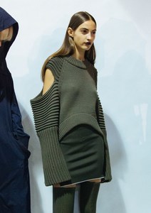 Camille DKNY SS17.jpg