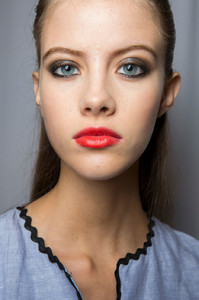 Carolina+Herrera+Spring+2017+Backstage+WwD5oB46De3x.jpg