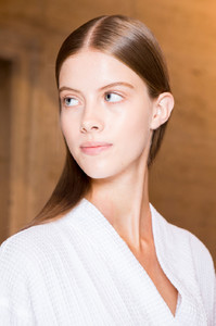 Victoria+Beckham+Spring+2017+Backstage+UTU-nelzB2Ux.jpg