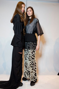 Vera+Wang+Spring+2017+Backstage+ilMYBJG4d8sx.jpg