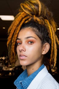 Marc+Jacobs+Spring+2017+Backstage+Q5Lpt0mvyfCx.jpg