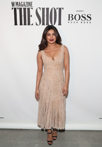 Priyanka+Chopra+W+Magazine+Hugo+Boss+Celebrate+a7Ivvi41rw4x.jpg