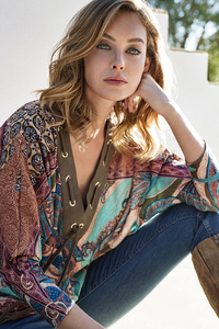 Elise Van't Zand - Caroline Bliss 6.jpg