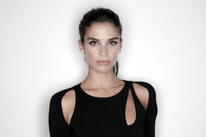 Sara+Sampaio+amfAR+Milano+2016+Portraits+ZklbDipIfdIl.jpg