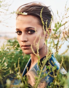 Porter 17 Winter 2016 - 011.jpg