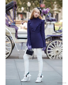 Alice-Wonderland-Fashion-Editorial-Daily-Summer03.jpg